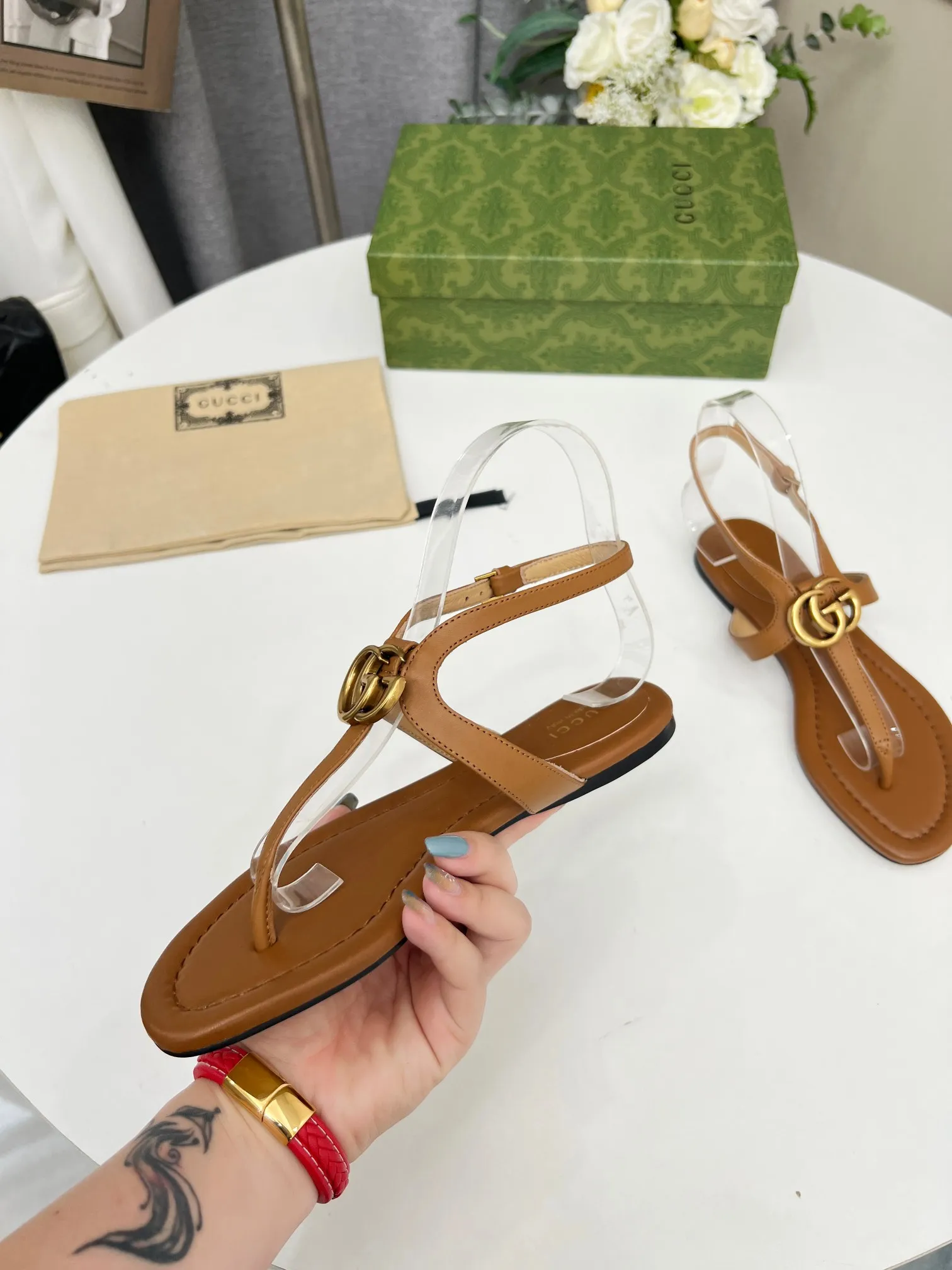 👟👟Ex-factory price P360👟👟 Women's shoe factory GUCCI official latest model, 5 colors optional, counter 1:1, code number: 35-43, (genuine leather base plus 30)